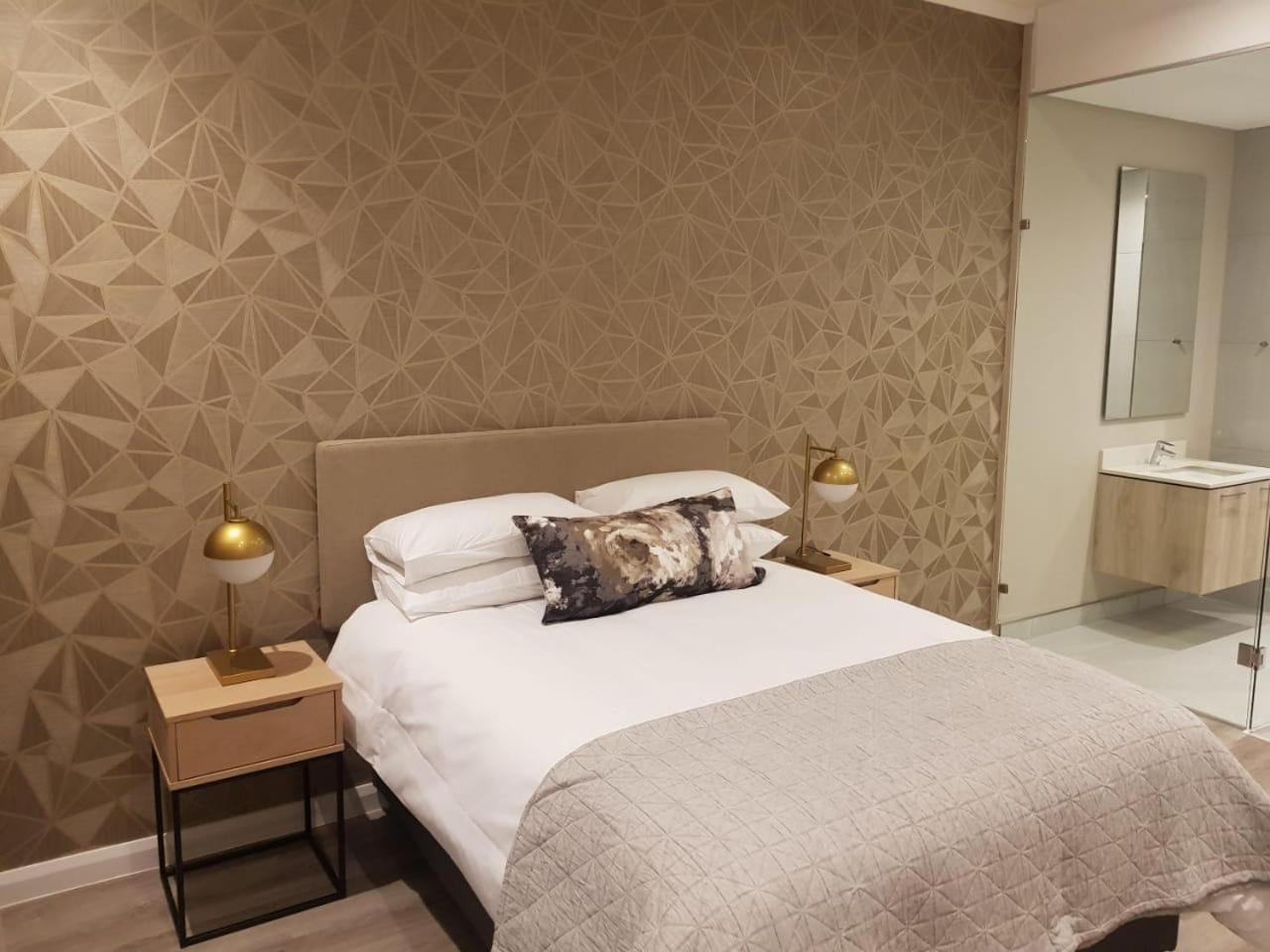 Menlyn Maine Luxury Rentals Pretoria-Noord 外观 照片