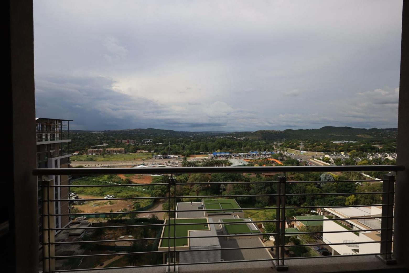 Menlyn Maine Luxury Rentals Pretoria-Noord 外观 照片